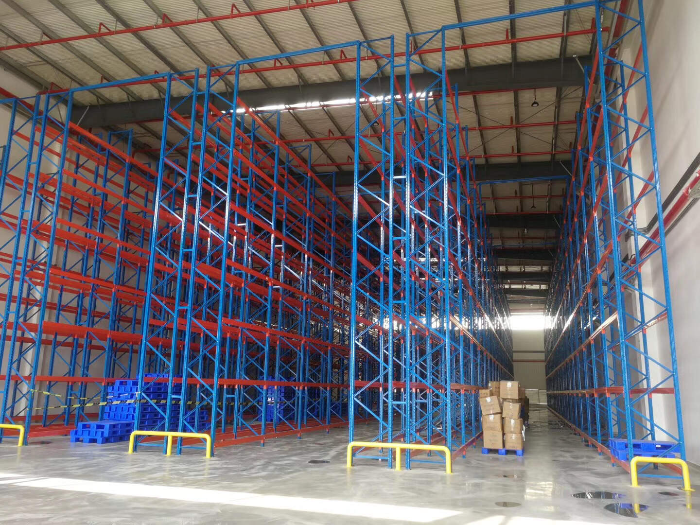 重型仓库式货架,佛山阁楼钢平台仓储货架生产企业