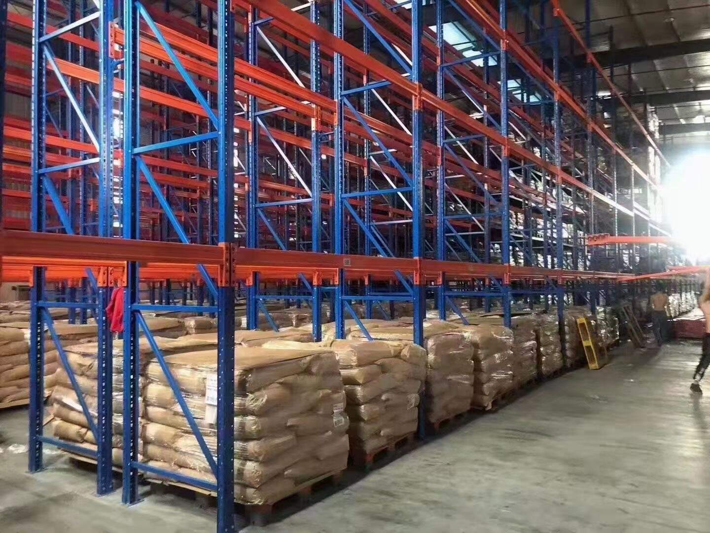 如何正确选择仓库重型货架 ,佛山东佰巨货架厂根据需求定制